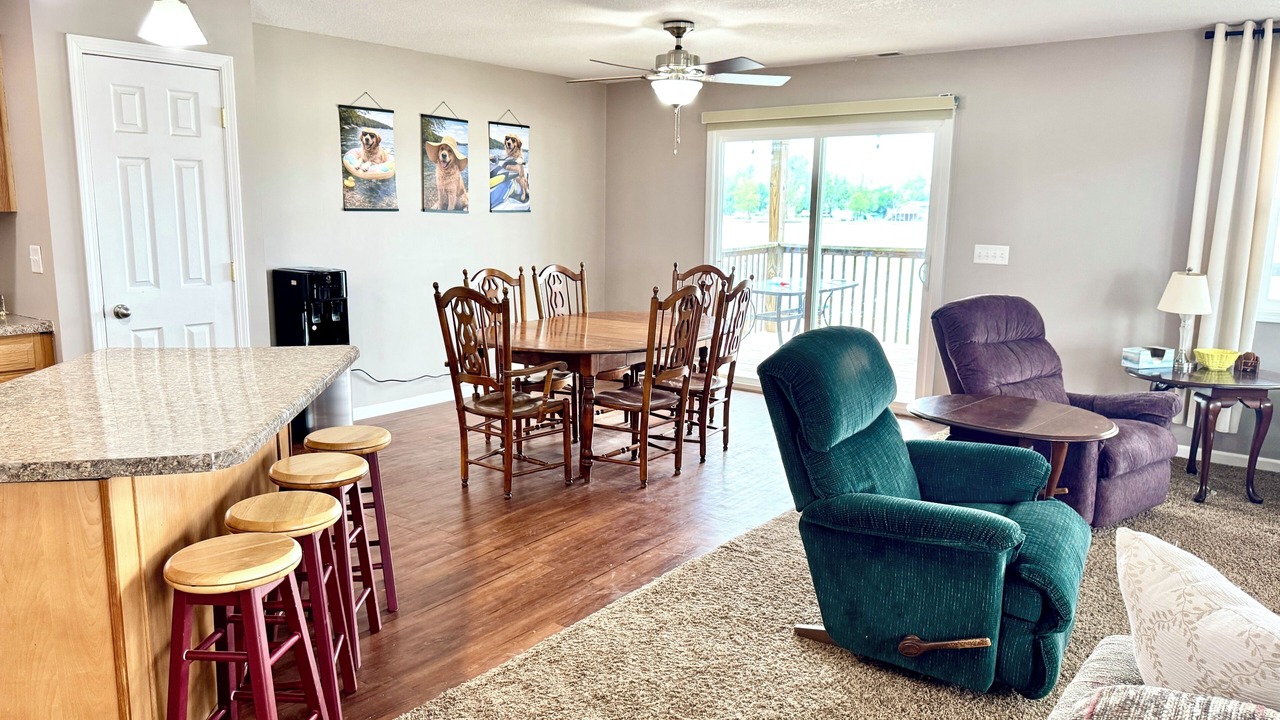 Photo of Livingroom in Big Lake