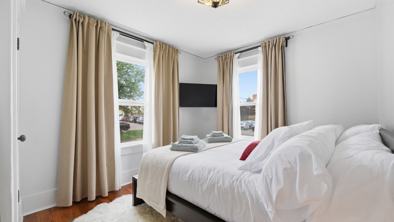 Photo of Bedroom in Rosedale