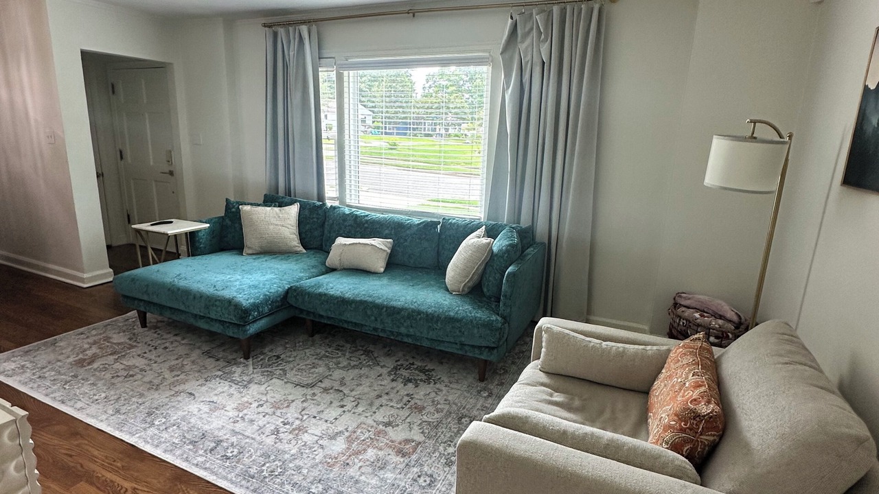 Photo of Livingroom in East Memphis