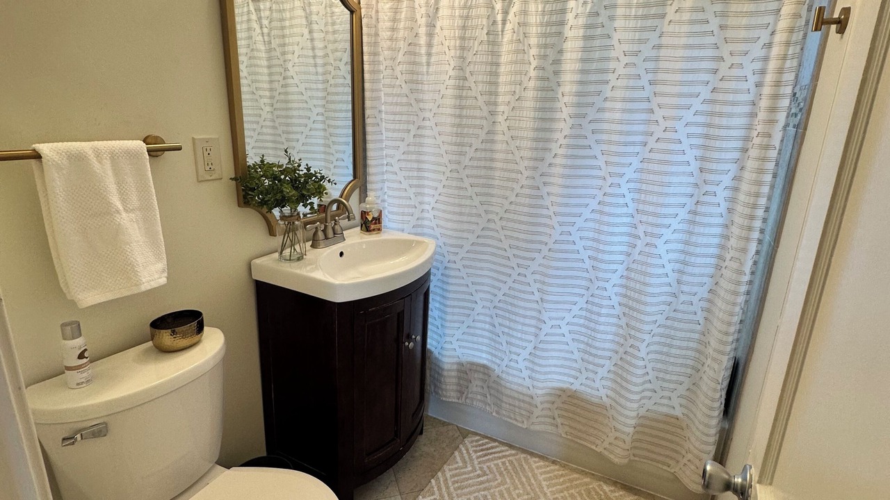 Photo of Bathroom in East Memphis