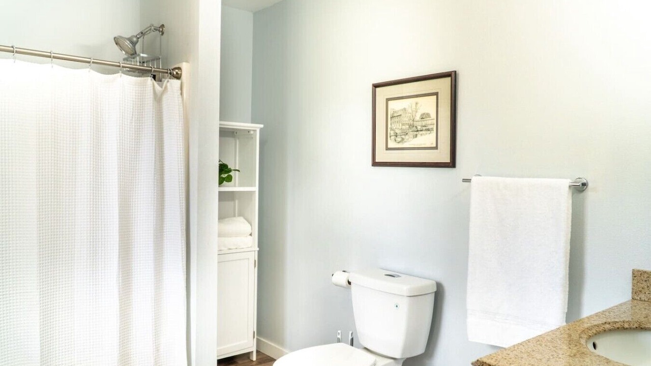 Photo of Bathroom in Walnut Shade