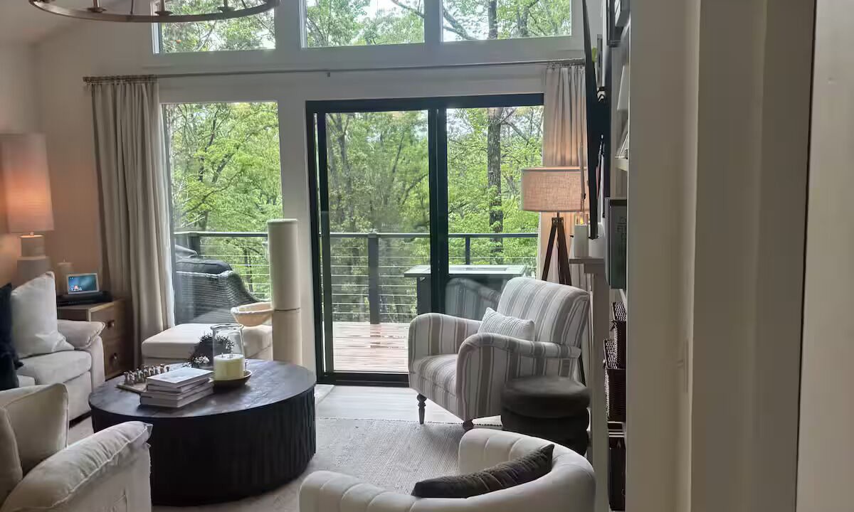 Photo of Livingroom in Chickamauga Lake