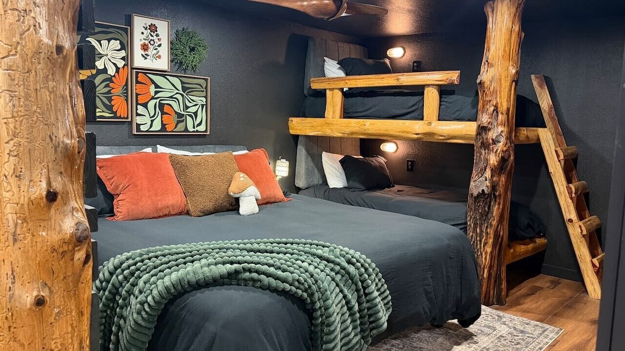 Photo of Bedroom in Board Camp