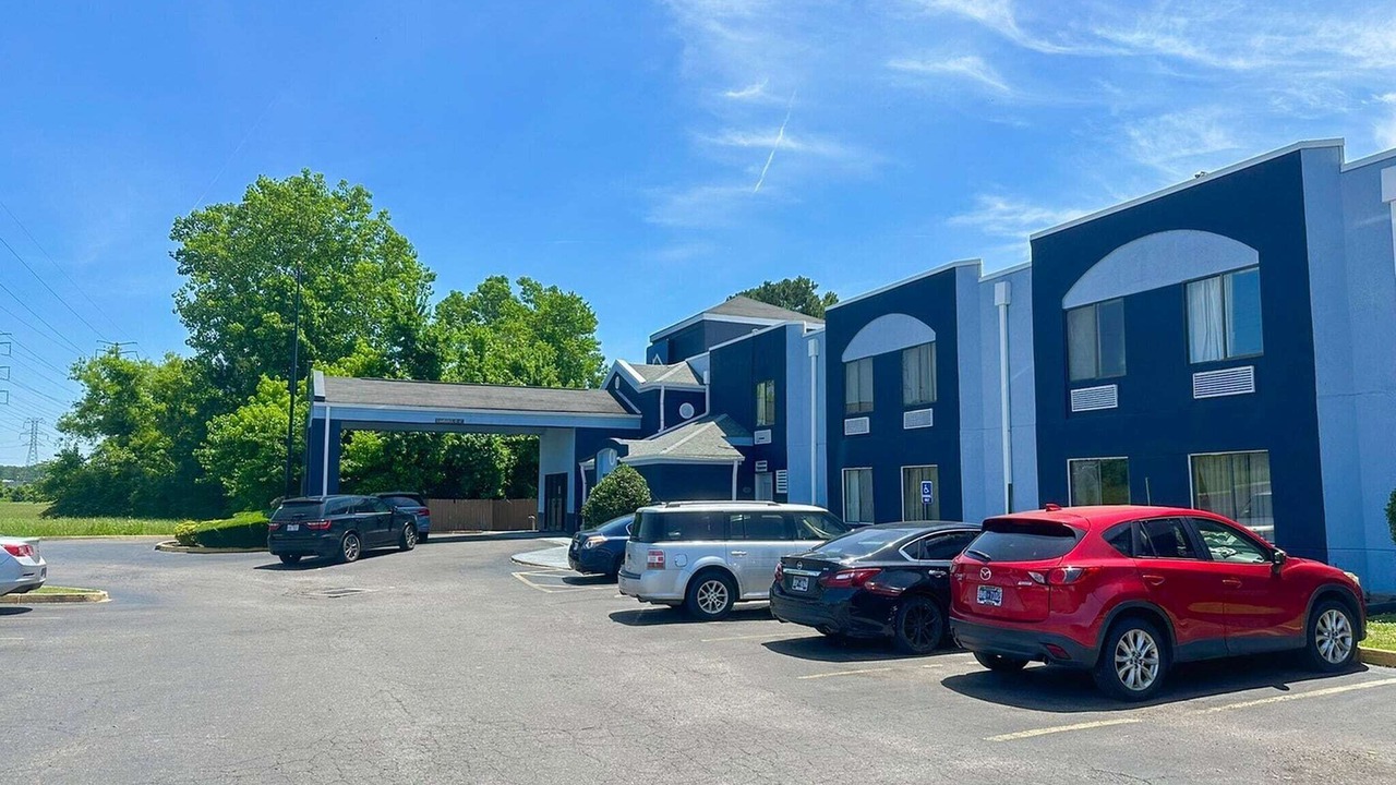 Photo of Outdoor in Parkway Village