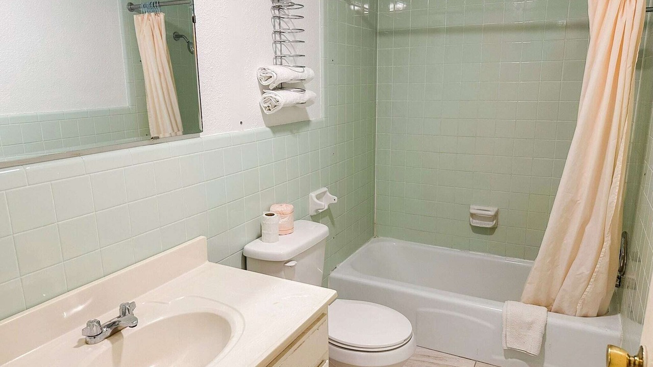 Photo of Bathroom in Marked Tree