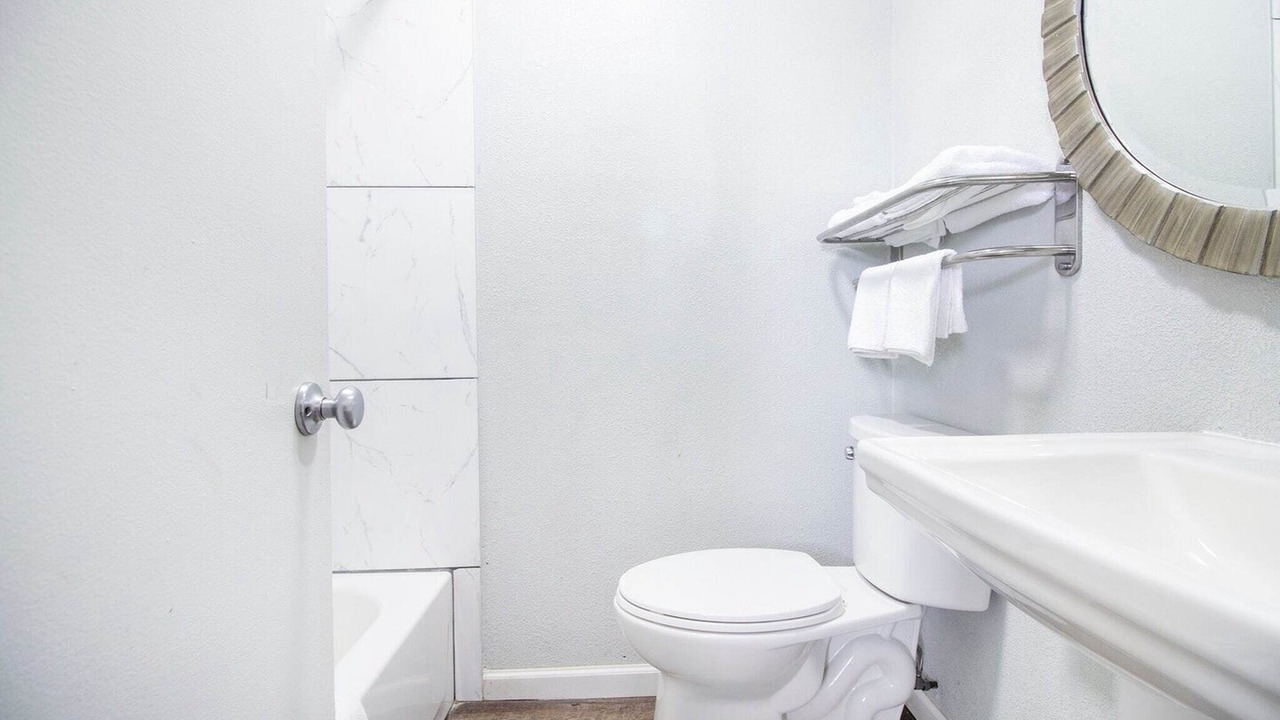 Photo of Bathroom in McAlester