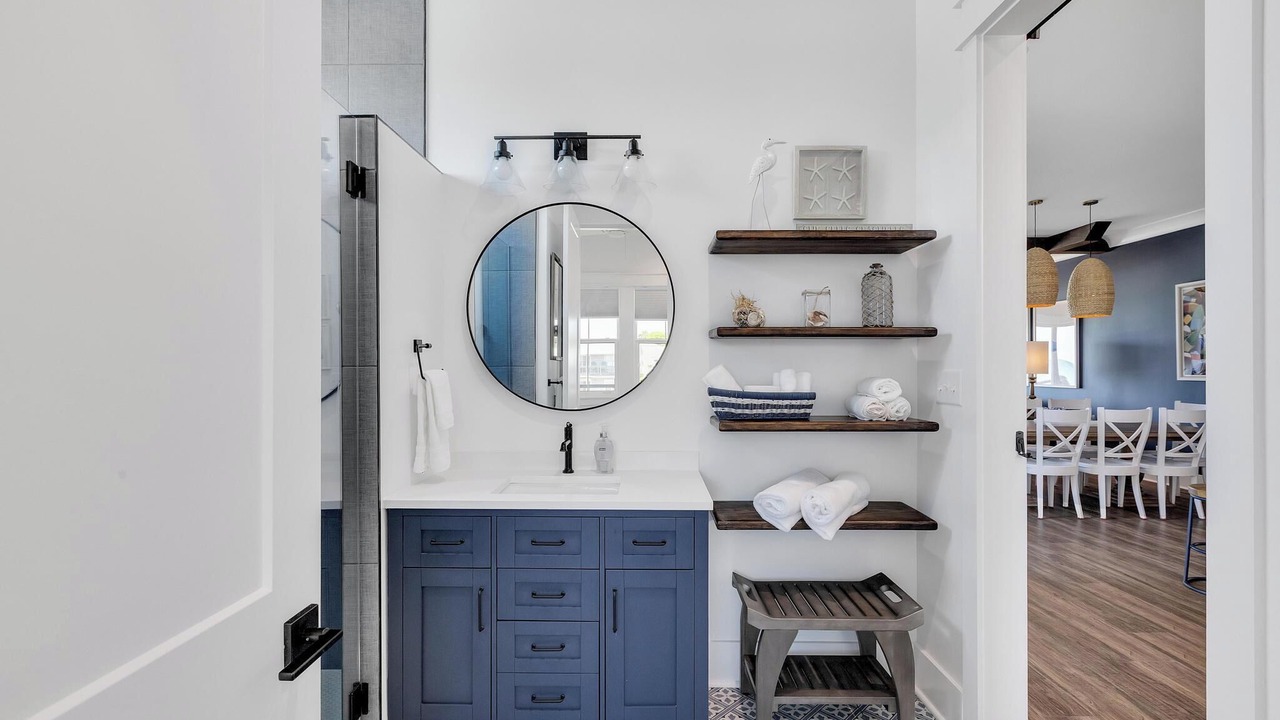 Photo of Bathroom in Emerald Isle