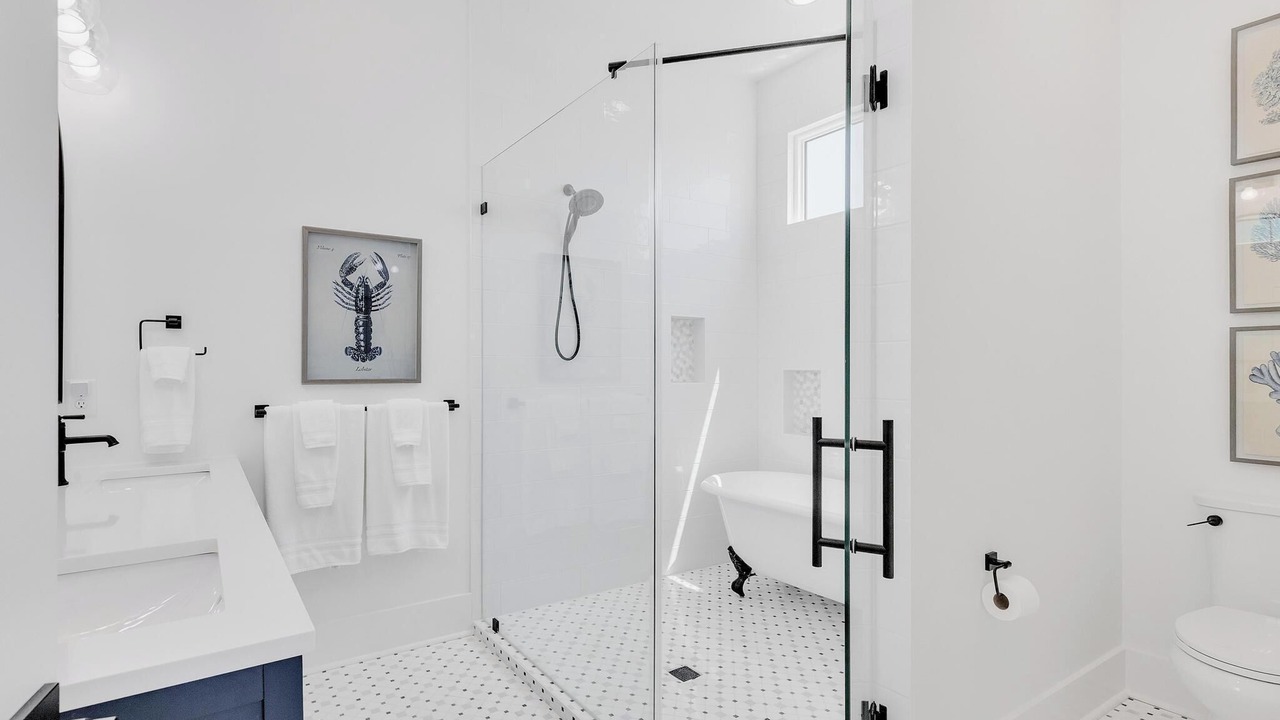 Photo of Bathroom in Emerald Isle