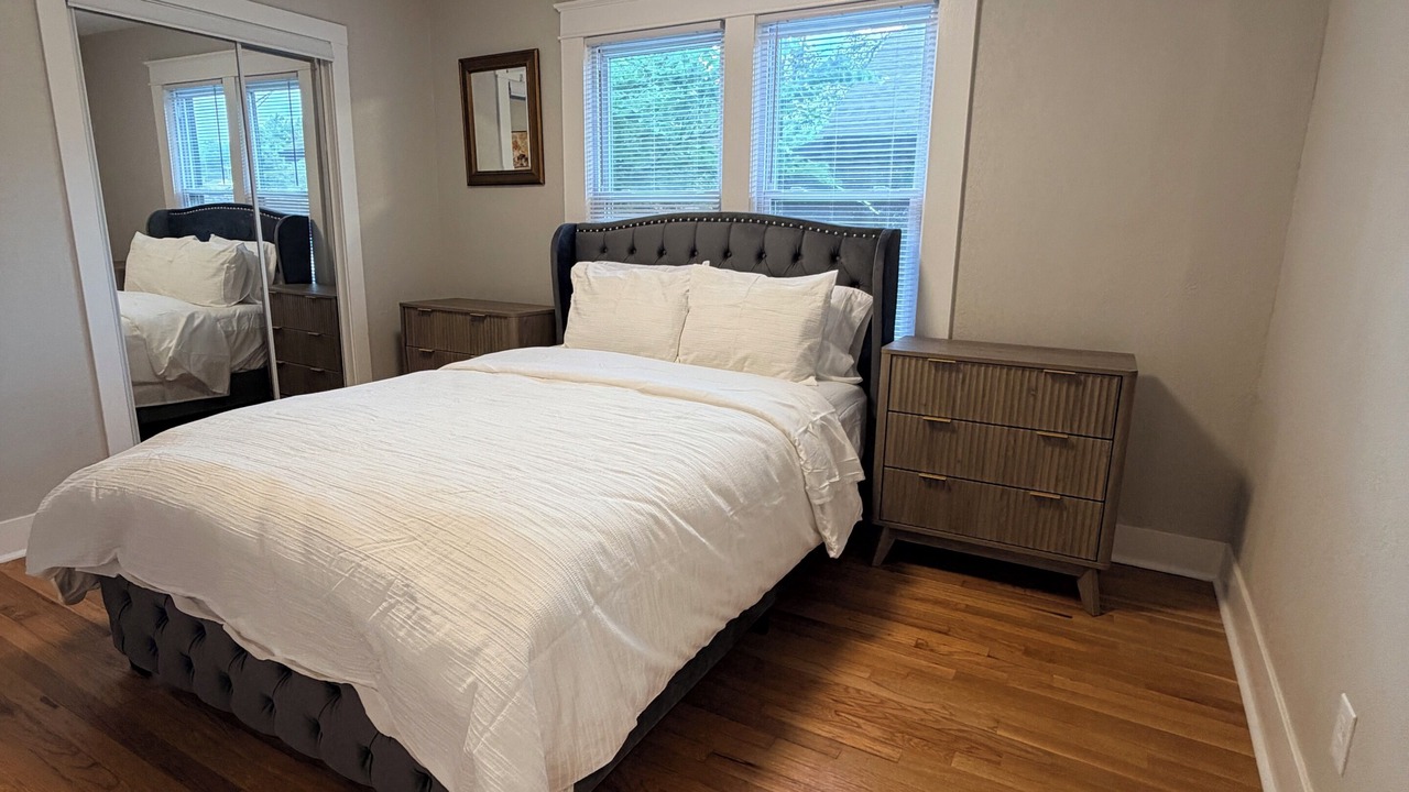 Photo of Bedroom in Rosedale