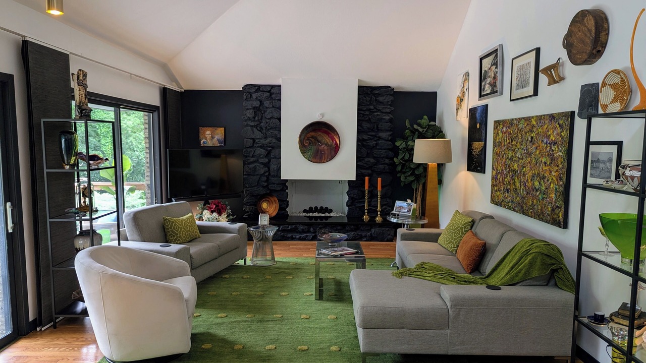 Photo of Livingroom in Pendleton Heights