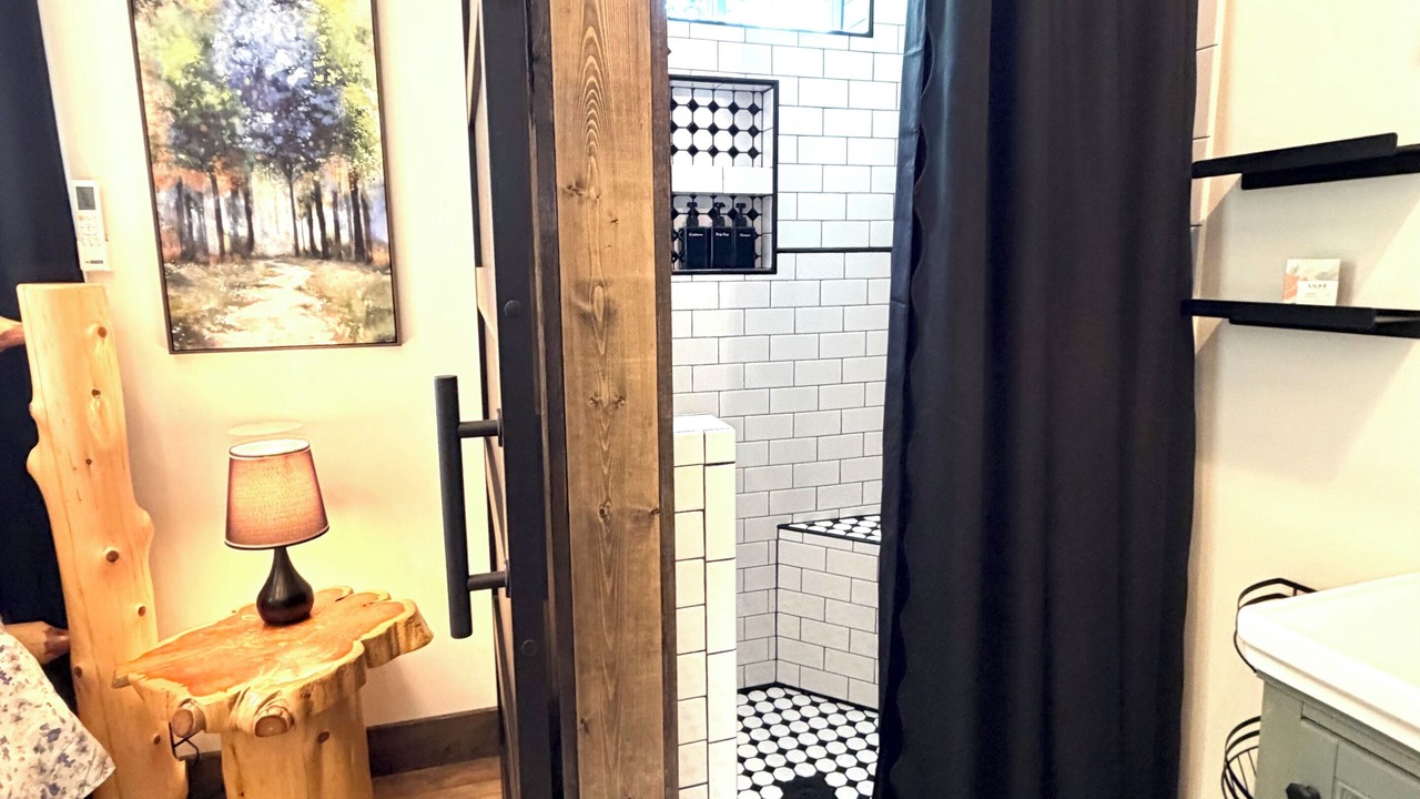 Photo of Bathroom in Birch Tree