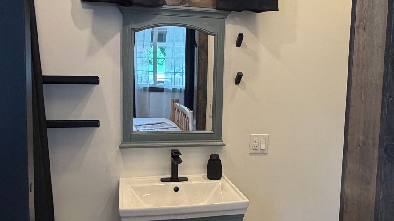 Photo of Bathroom in Birch Tree