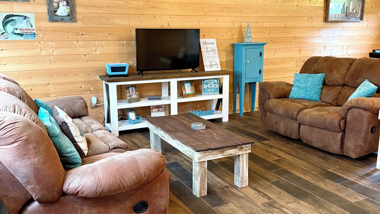 Photo of Livingroom in Van Buren