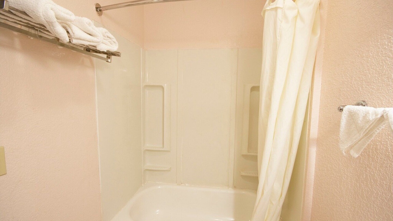 Photo of Bathroom in Hiawatha