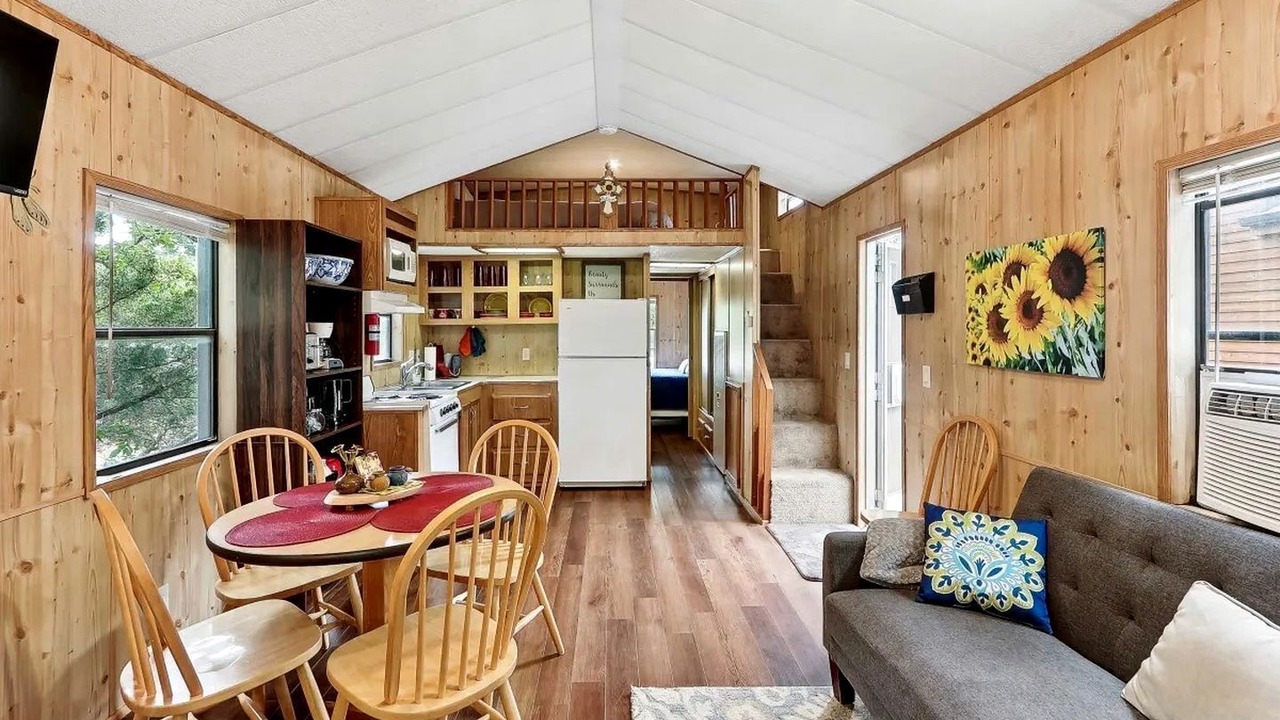 Photo of Livingroom in Neal