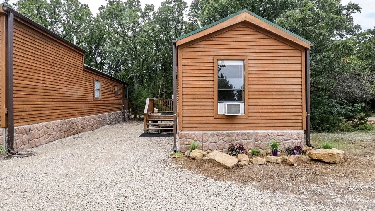 Photo of Outdoor in Neal