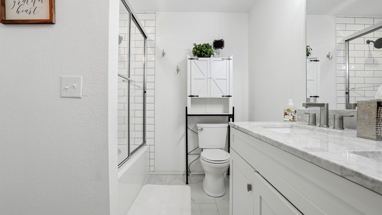 Photo of Bathroom in Webbers Falls