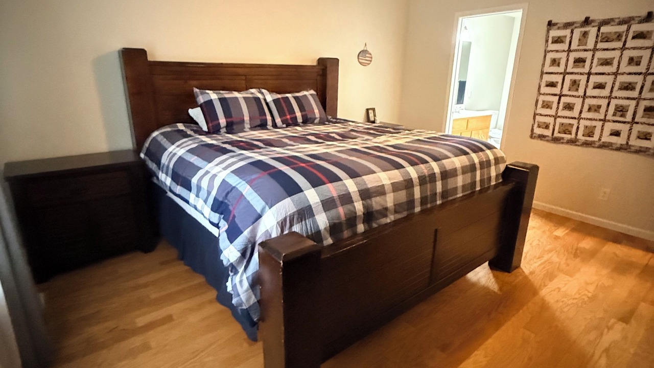 Photo of Bedroom in St. Robert