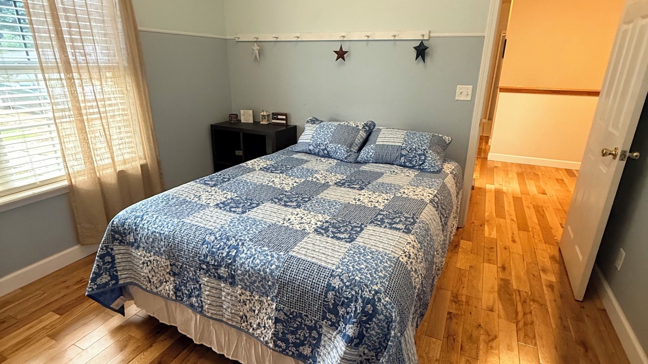 Photo of Bedroom in St. Robert