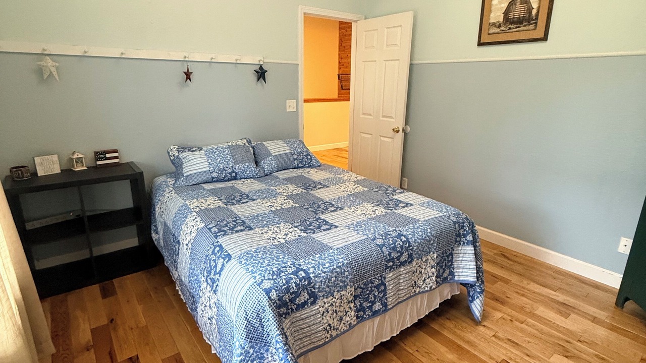 Photo of Bedroom in St. Robert