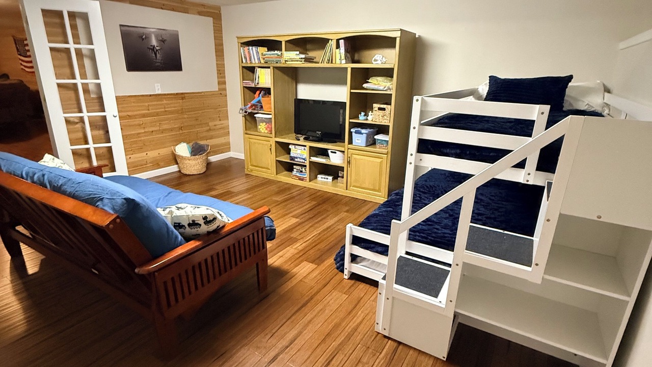 Photo of Bedroom in St. Robert