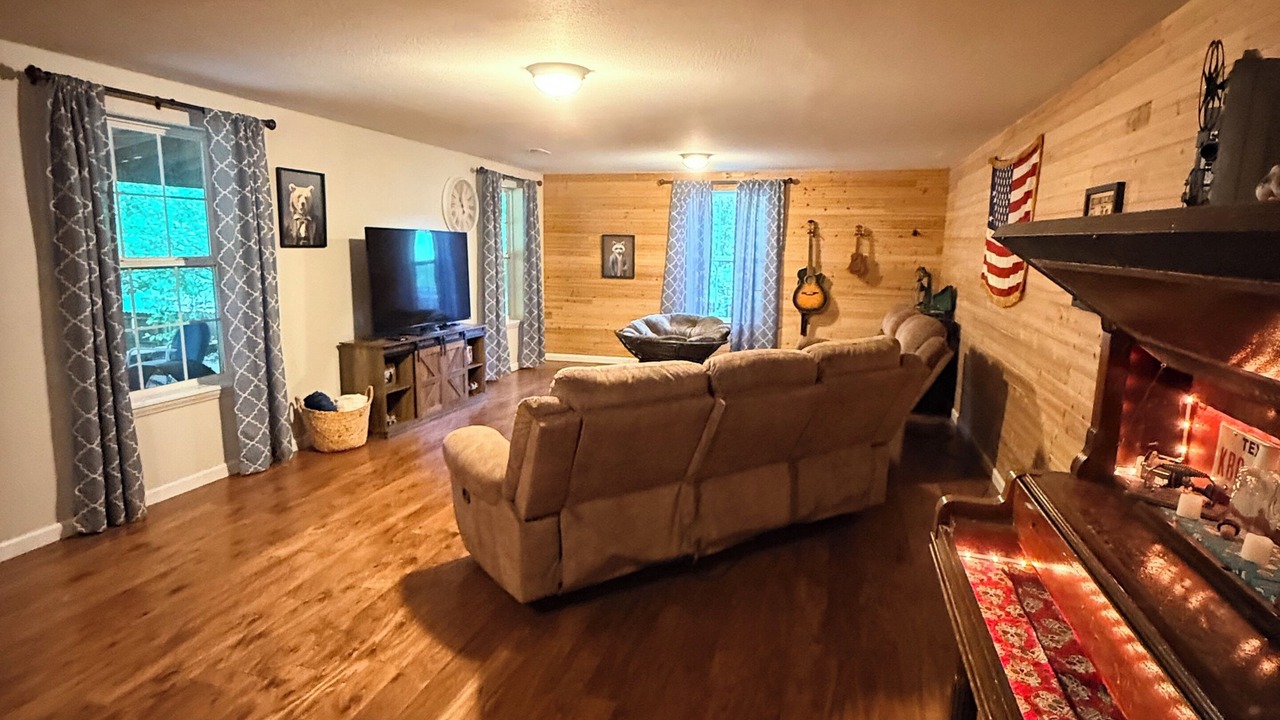 Photo of Livingroom in St. Robert