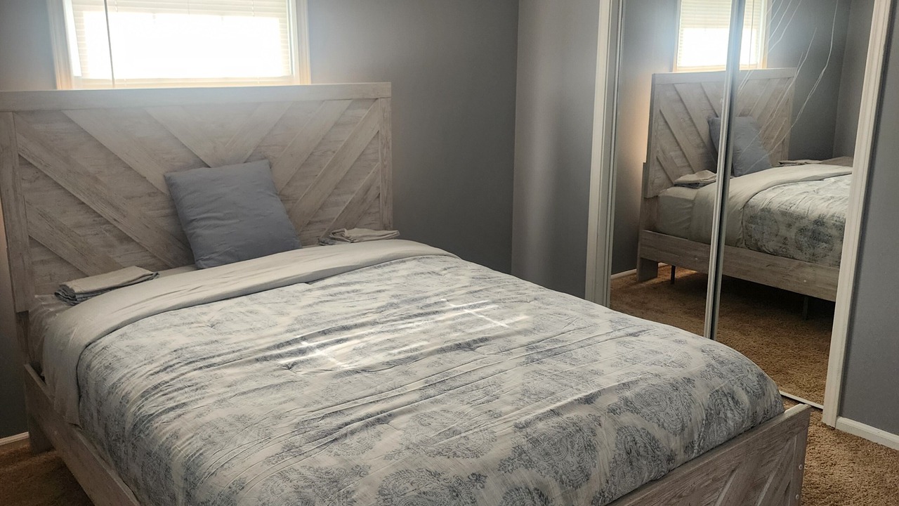 Photo of Bedroom in Raytown