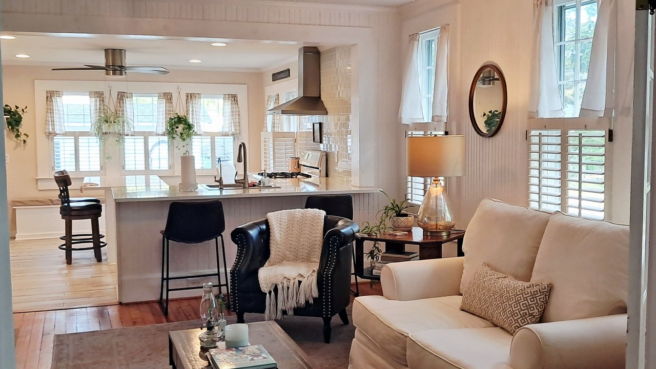 Photo of Livingroom in Oriental
