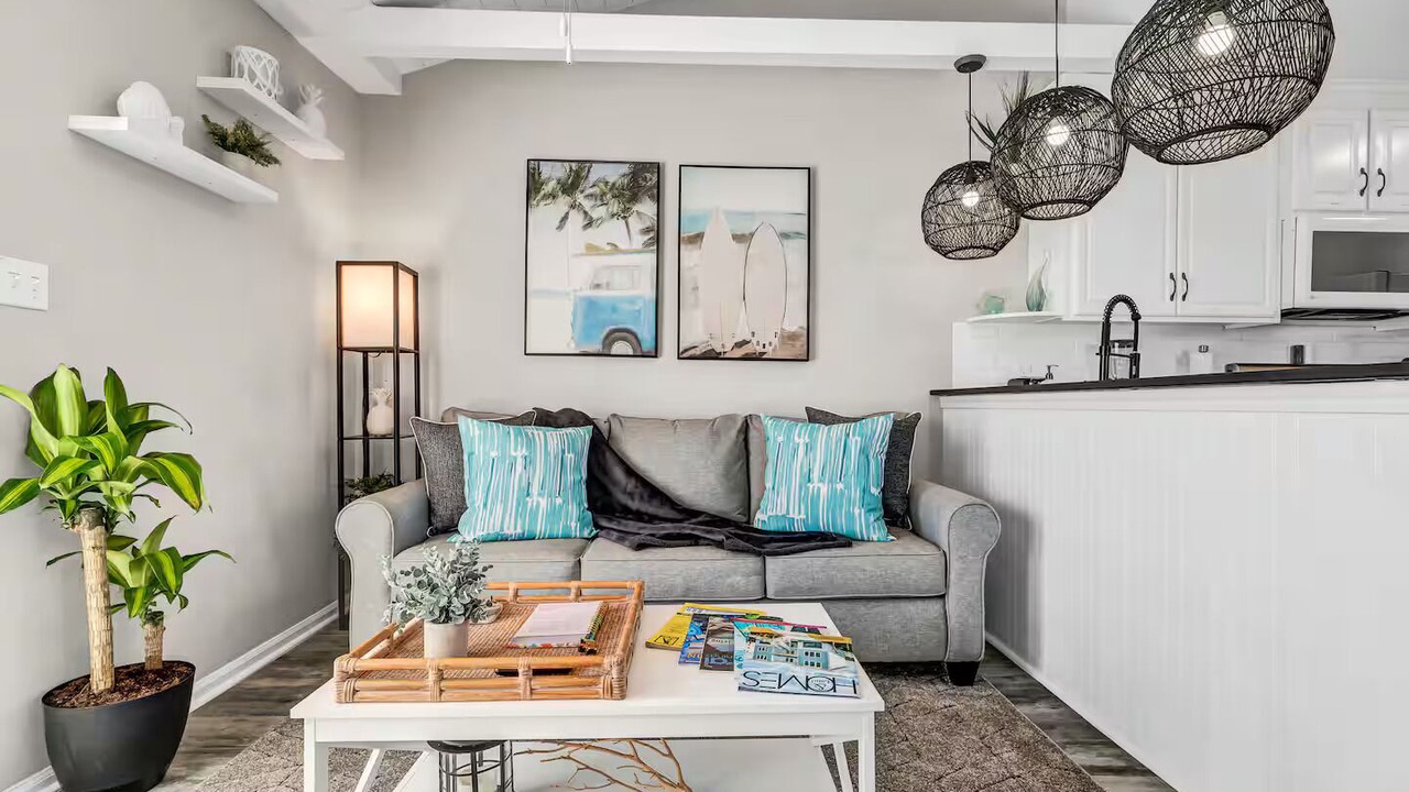 Photo of Livingroom in McCutcheon Field