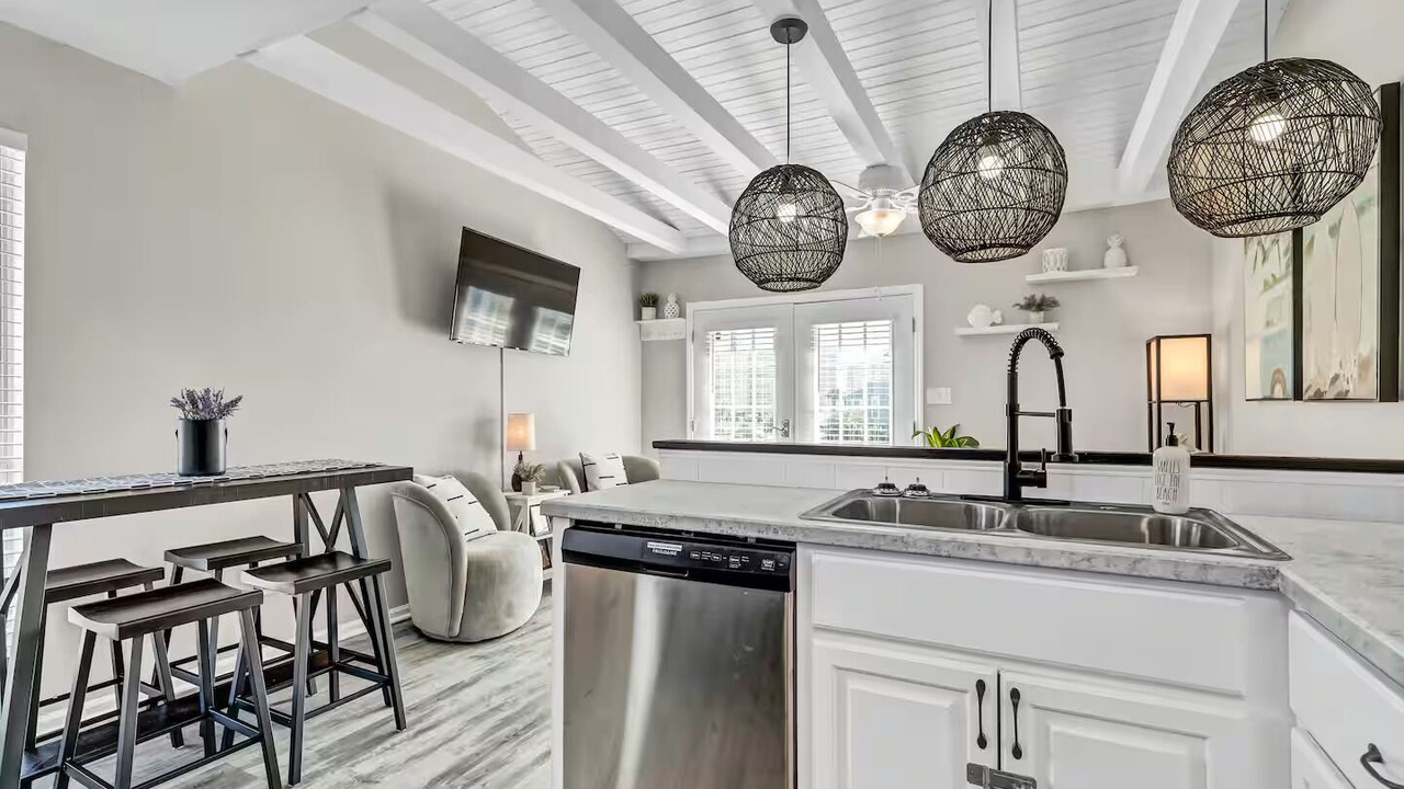 Photo of Kitchen in McCutcheon Field