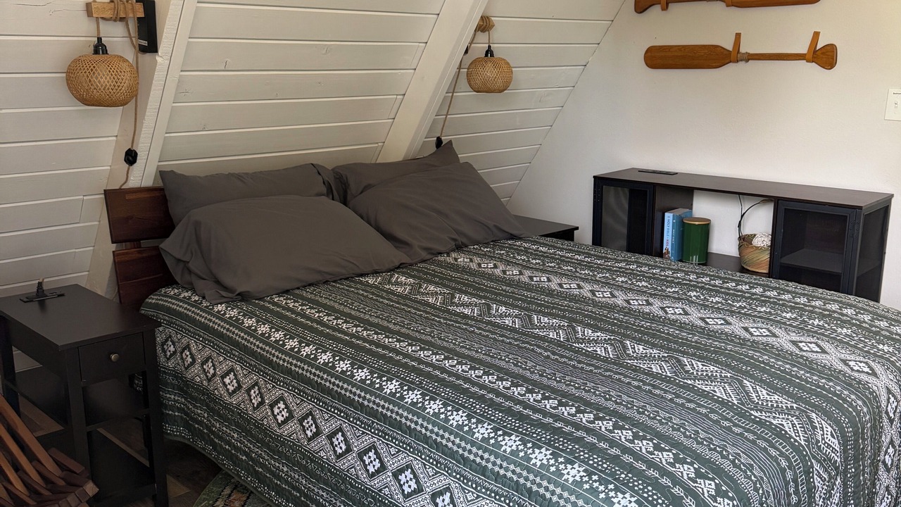 Photo of Bedroom in Ashley Oaks