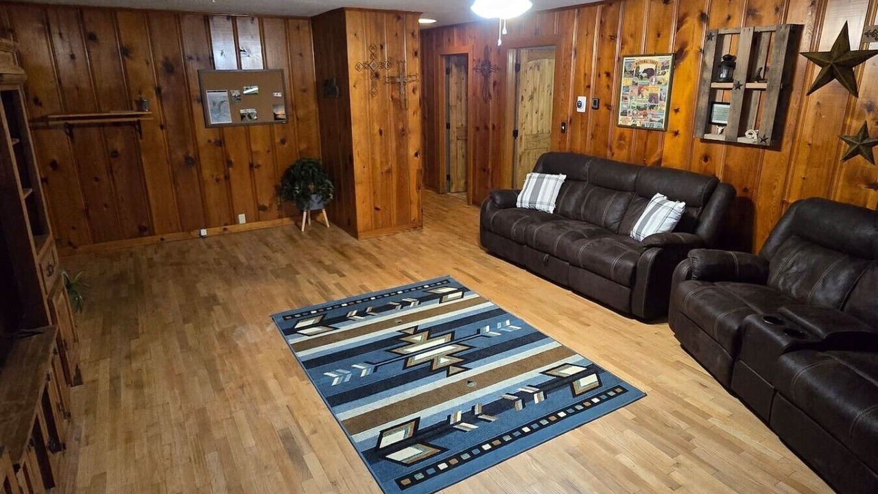 Photo of Livingroom in Sulphur