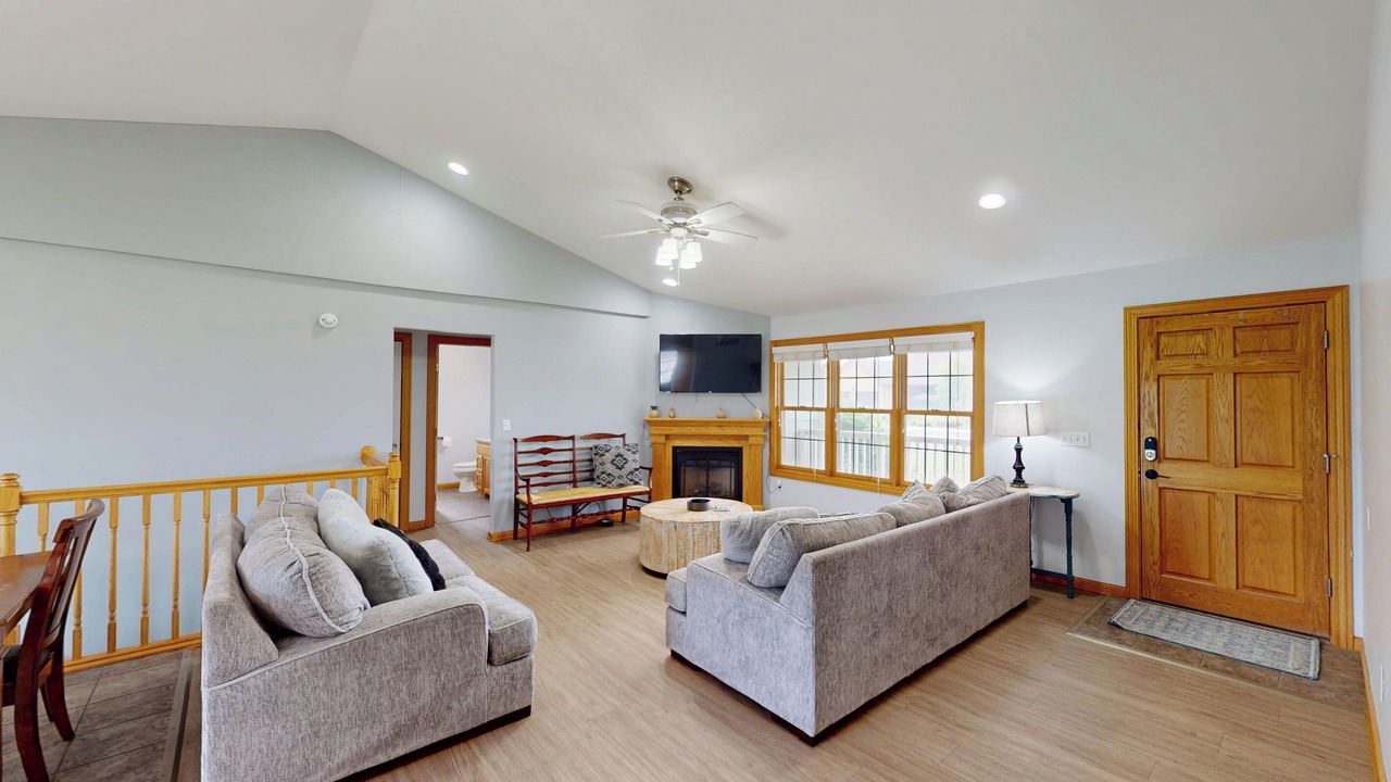 Photo of Livingroom in Hays