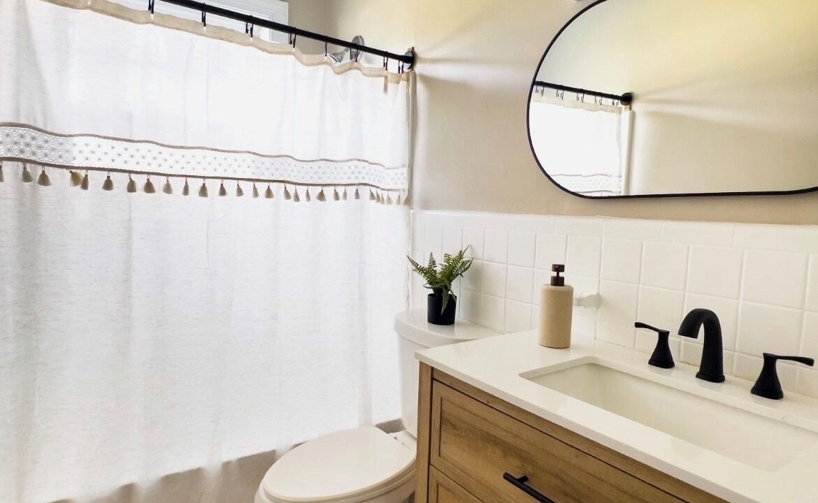 Photo of Bathroom in Piney Green