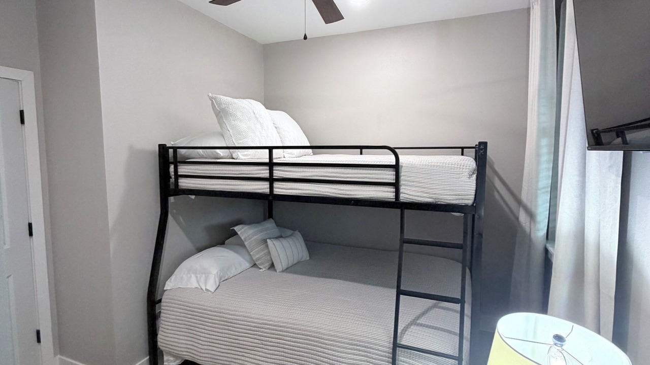 Photo of Bedroom in Eufaula
