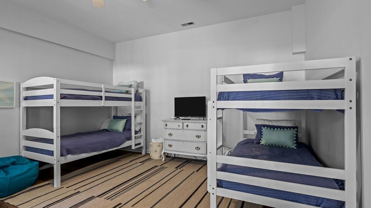 Photo of Bedroom in Atlantic Beach