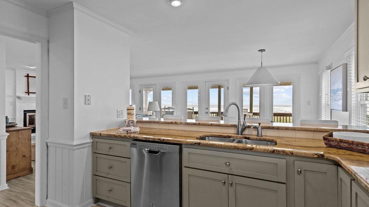 Photo of Kitchen in Atlantic Beach