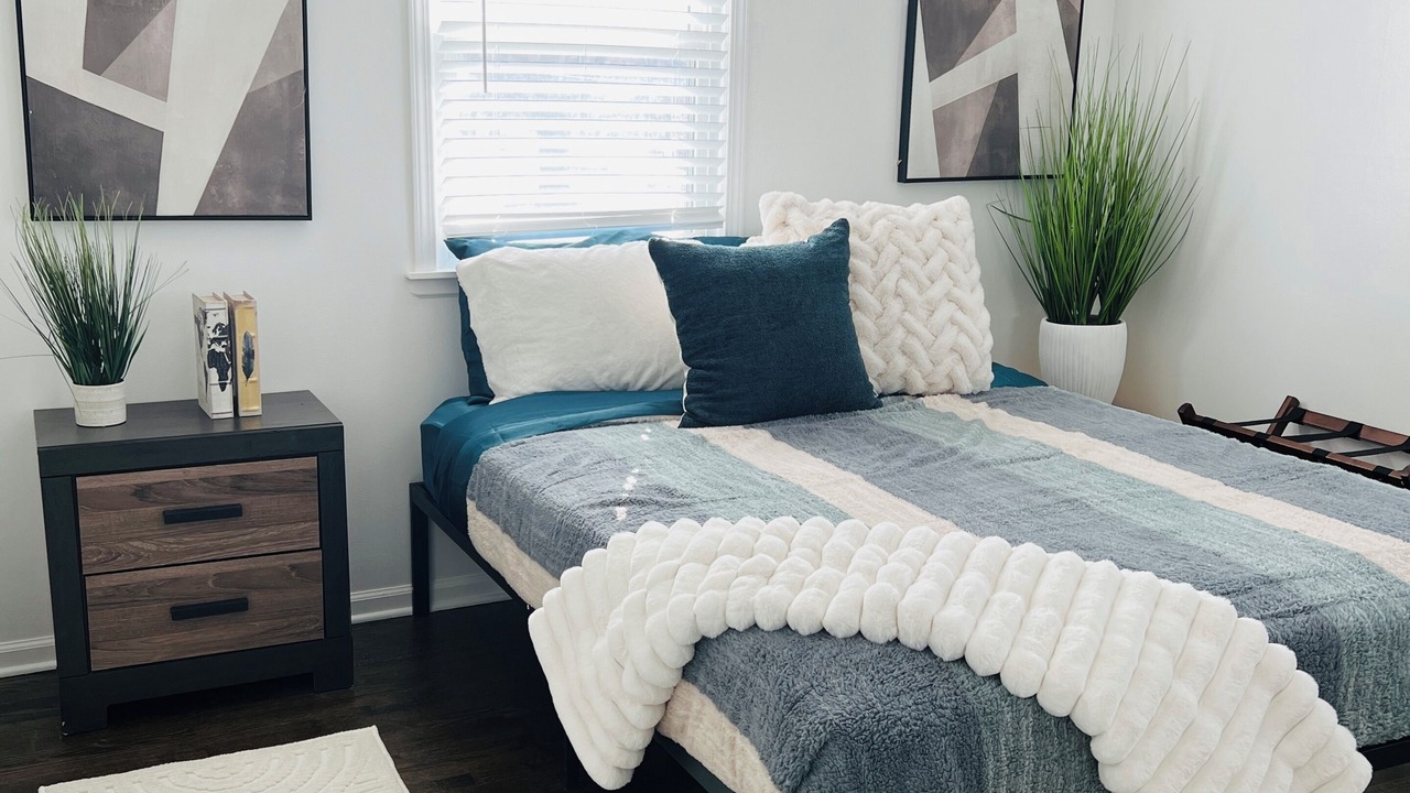 Photo of Bedroom in Olathe