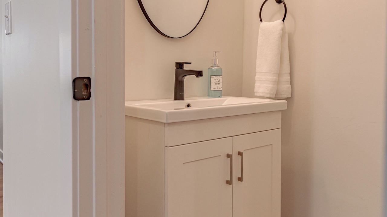 Photo of Bathroom in Shelby Park