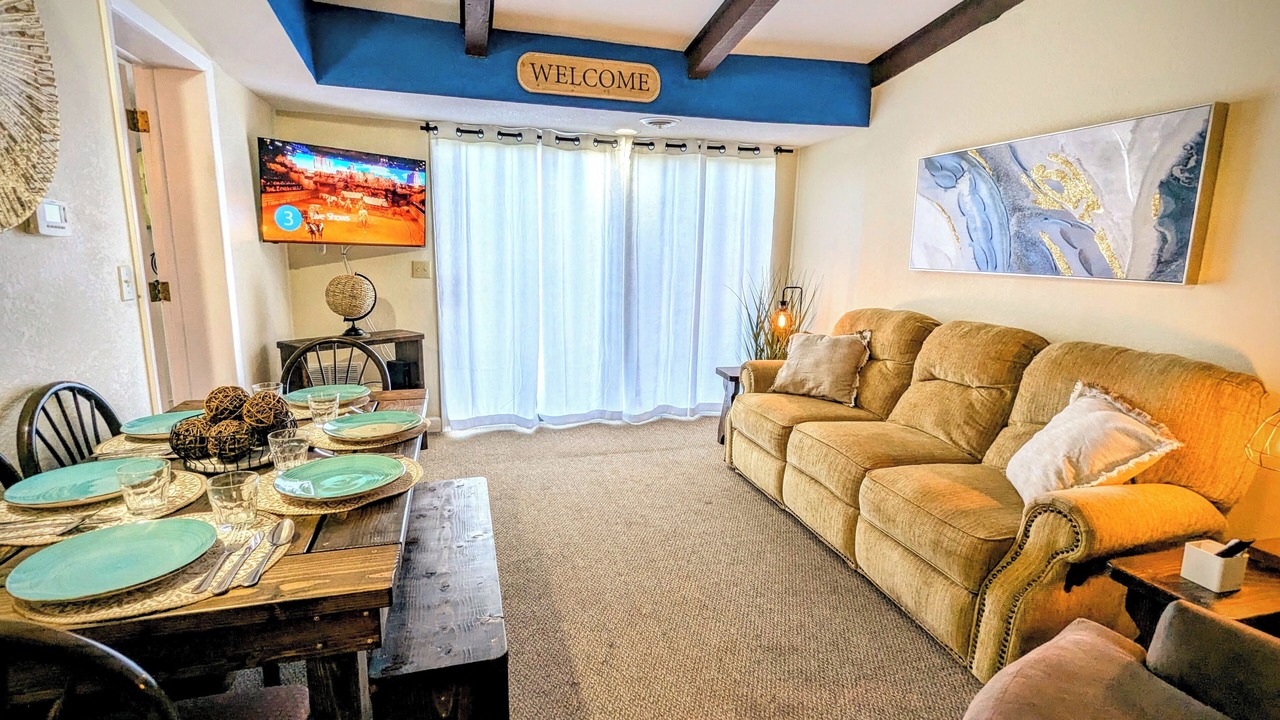 Photo of Livingroom in Kimberling City