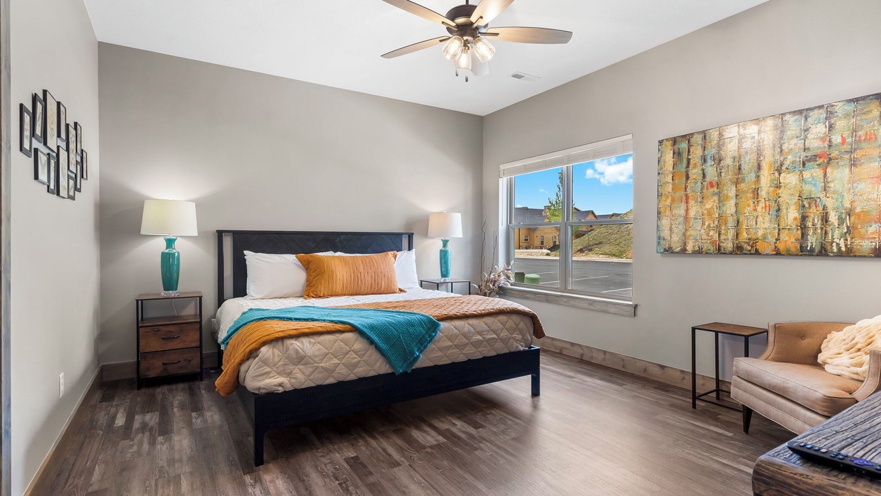 Photo of Bedroom in Branson Theater District