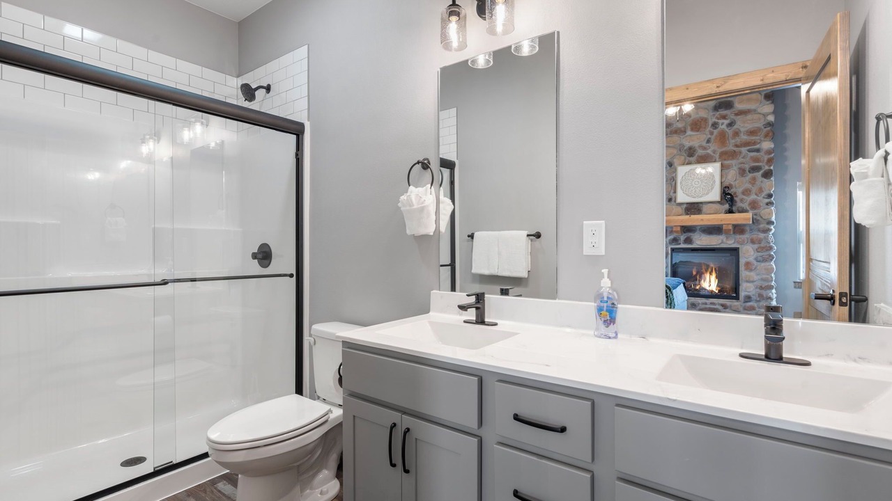 Photo of Bathroom in Branson Theater District