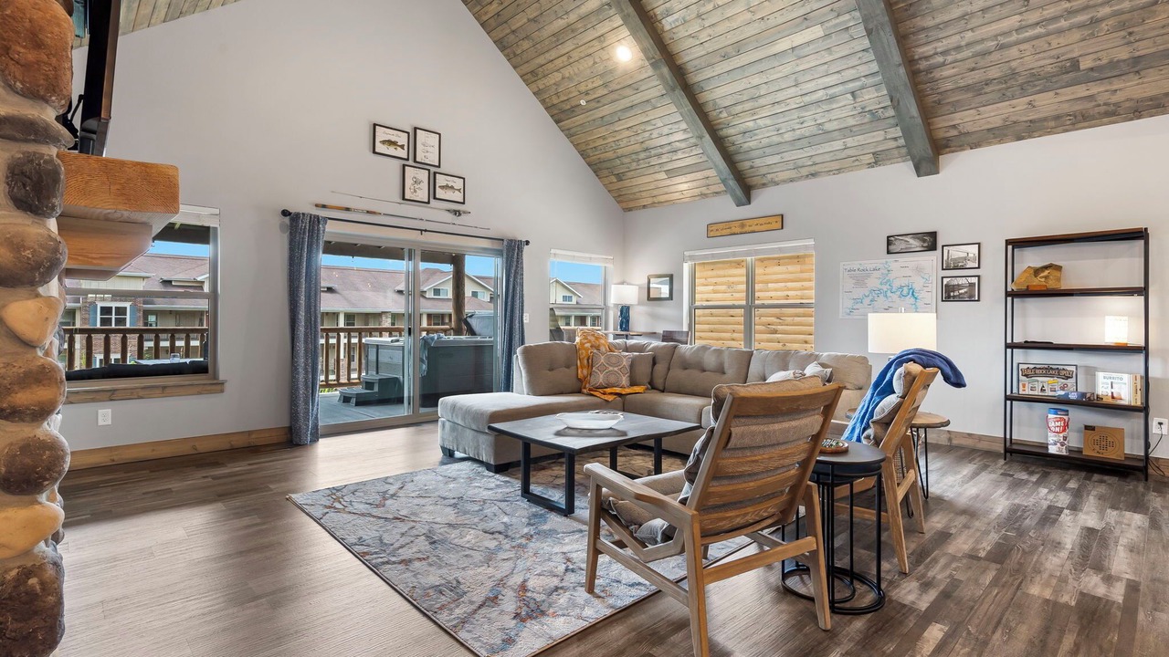 Photo of Livingroom in Branson Theater District