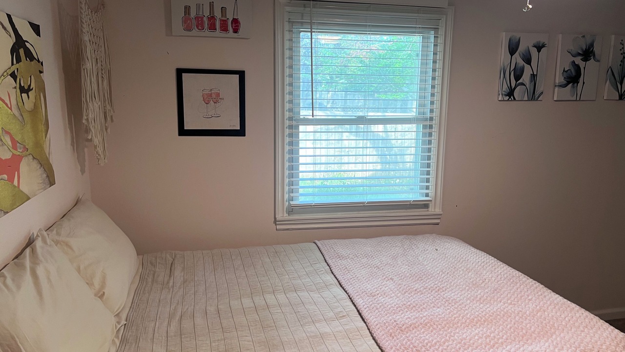 Photo of Bedroom in Newton