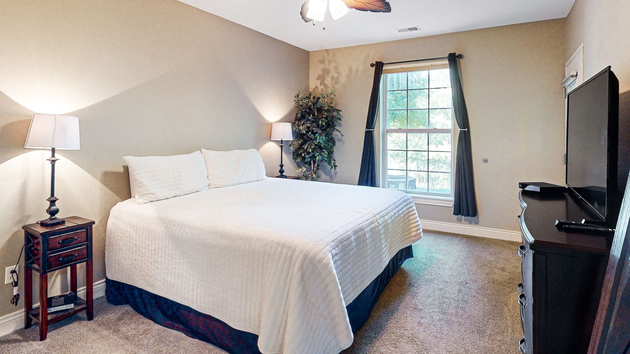 Photo of Bedroom in Branson