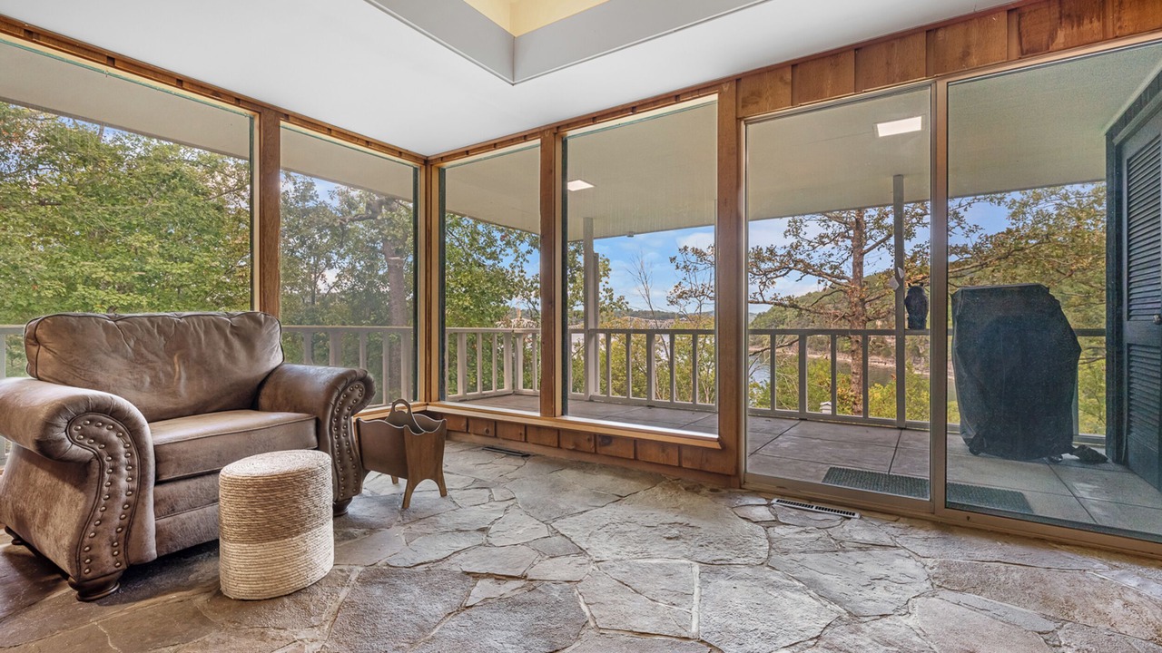 Photo of Livingroom in Ridgedale