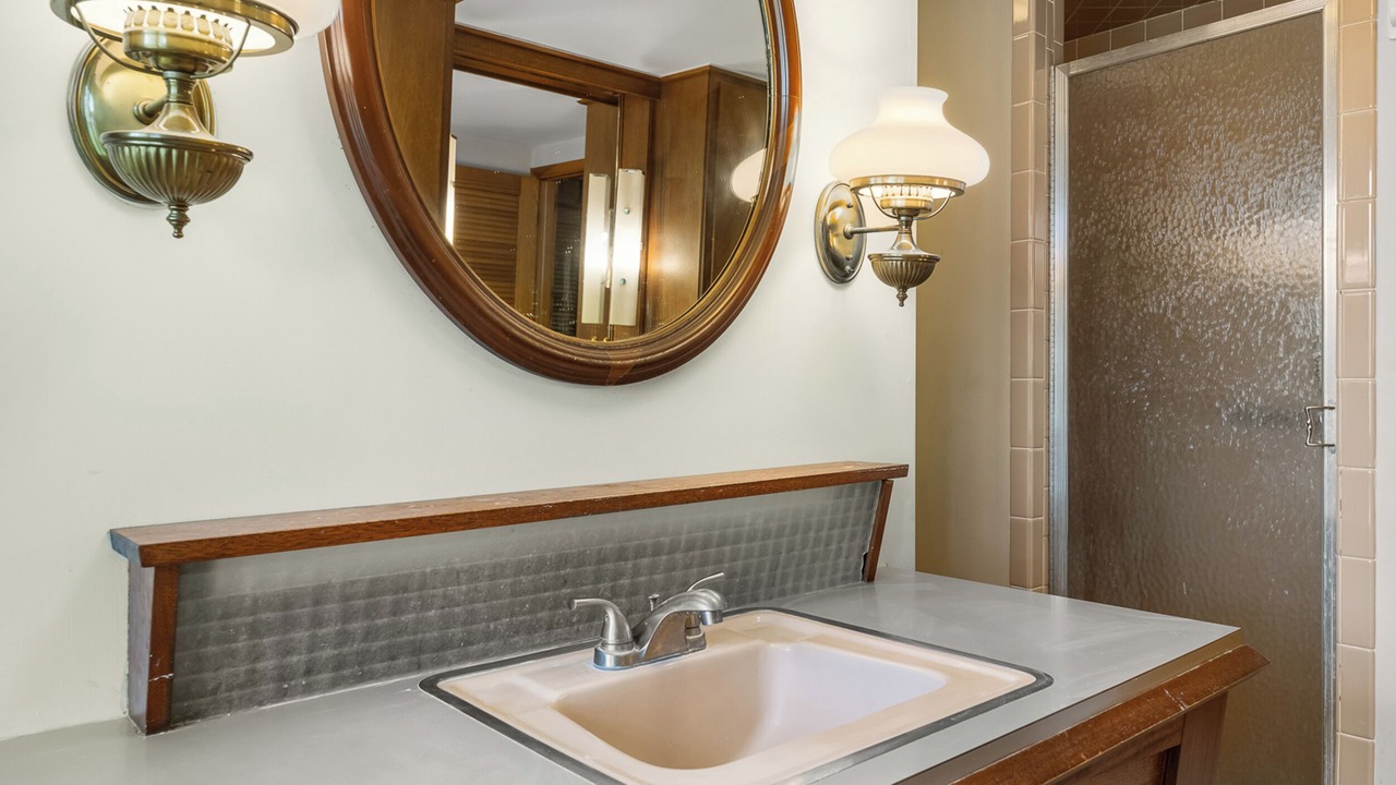 Photo of Bathroom in Ridgedale