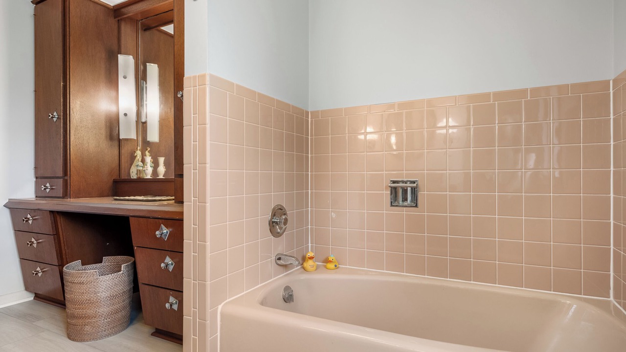 Photo of Bathroom in Ridgedale