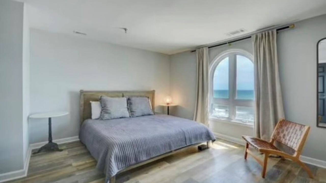 Photo of Bedroom in North Topsail Beach