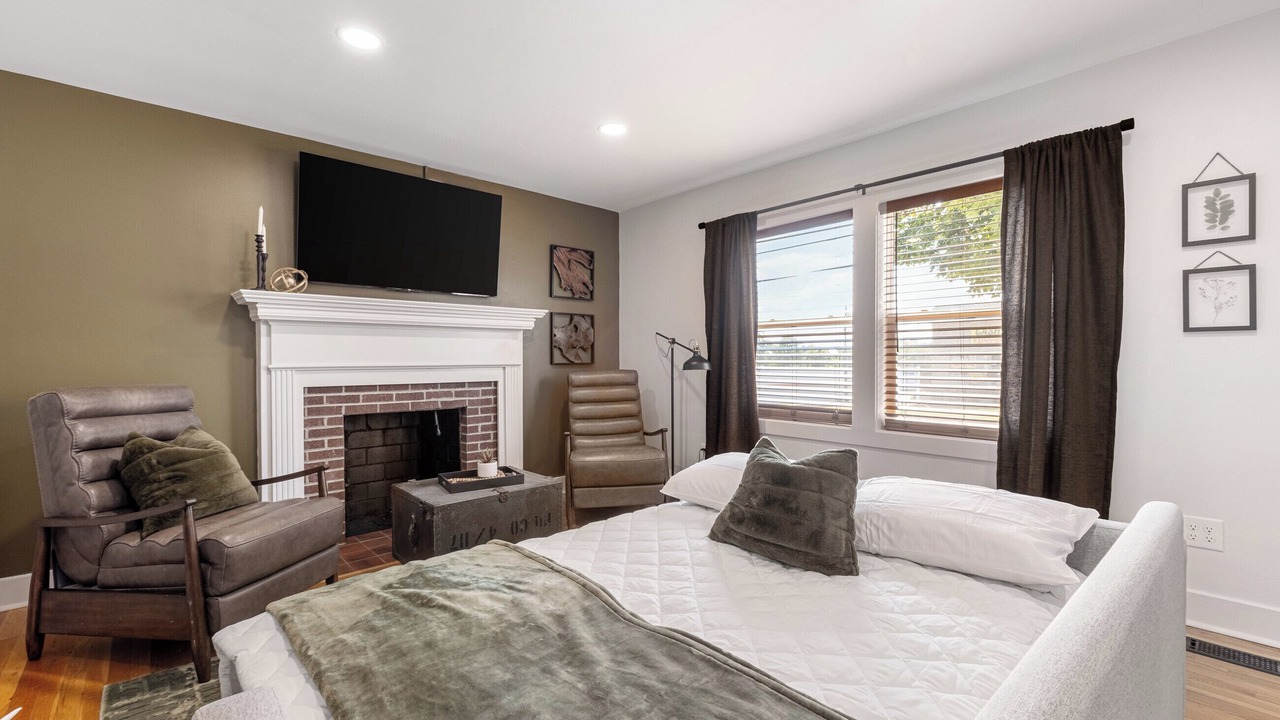 Photo of Bedroom in La Grange